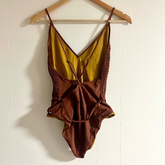 Scotch & Soda Smocked Detailed One-Piece Swimsuit in Brown sz L - Picture 4 of 6